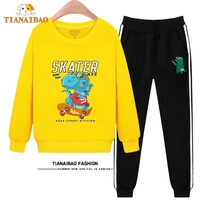 YW Yellow 362 Blue Dragon, играющий на скейтборде + CK Black 362 Blue Dragon, играющий на скейтборде