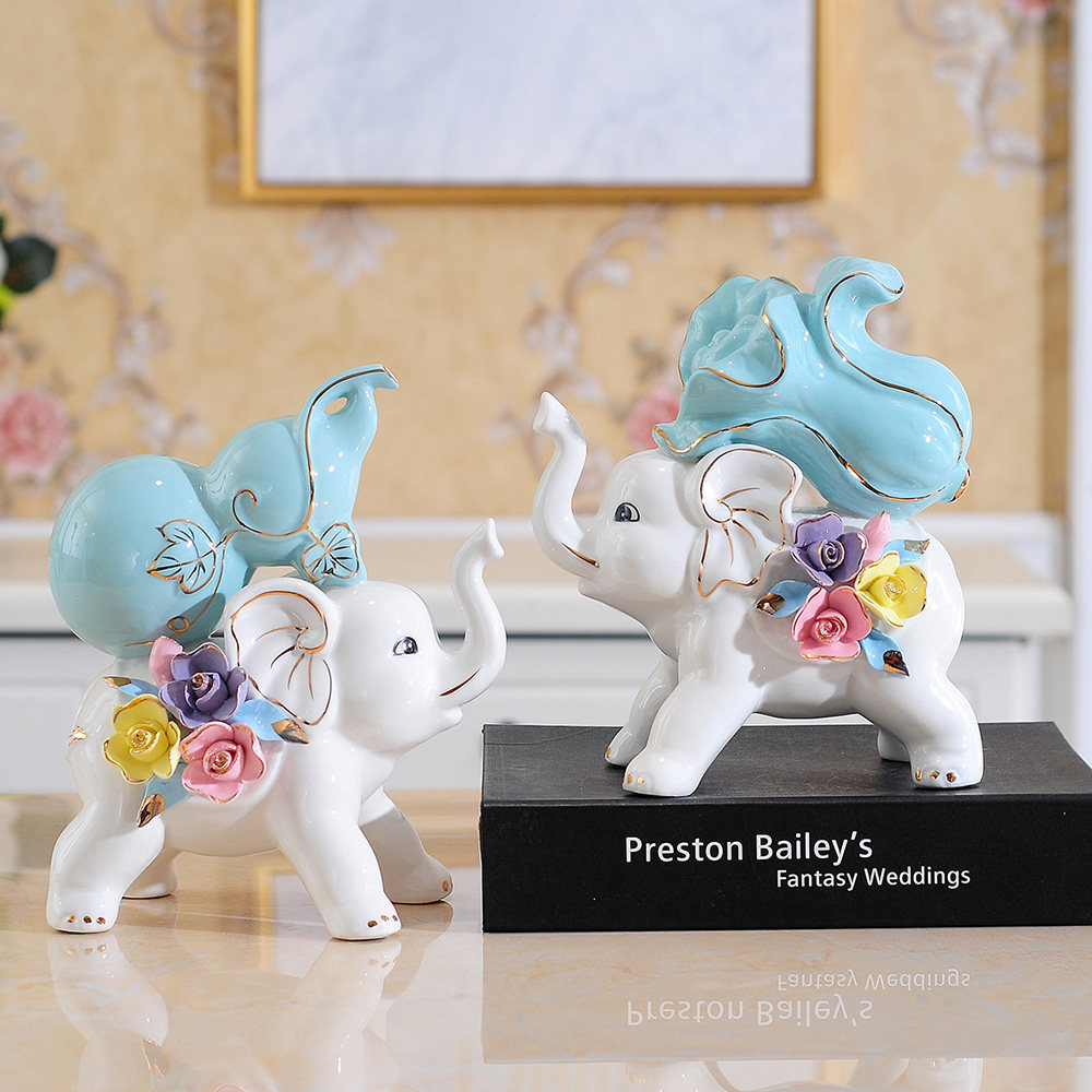 The porch elephant ornaments ceramic home decorations TV cabinet wine cabinet living room creative housewarming new home wedding gift