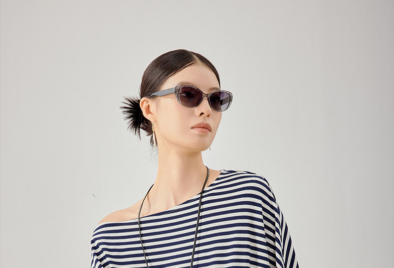 彩蓝诗孕妇装2026春秋季显瘦微喇裤孕妇条纹长袖T恤秋款套装 — 3