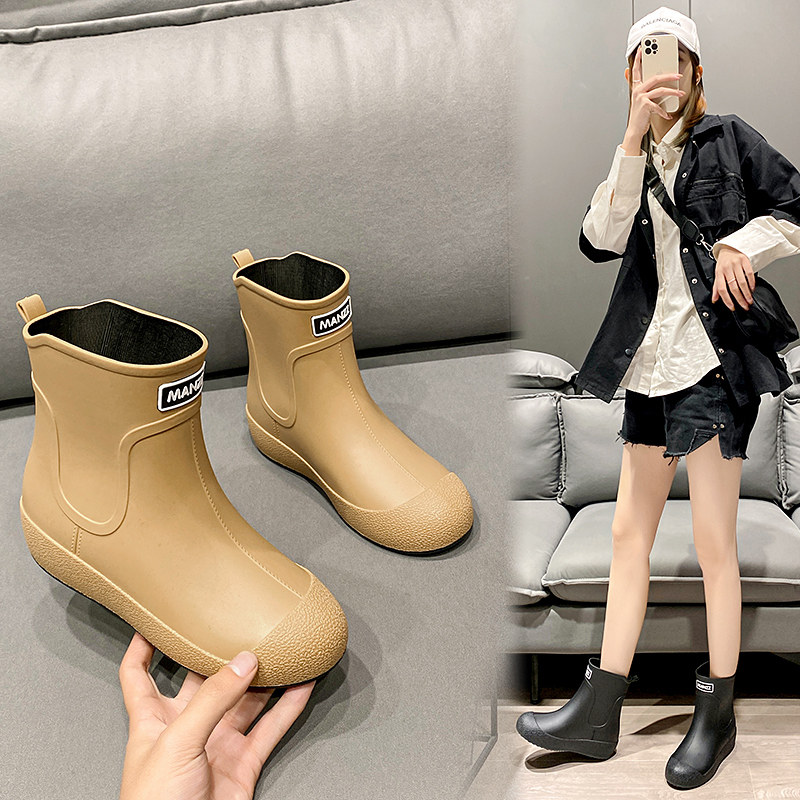 Couple Sets Shoes Rain Shoes Women Winter Plus Suede Middle Cylinder New water Shoe Men's flat Flat Non-slip Rain Boots Stylish Good-looking Rubber Shoes