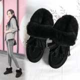 Женские зимние кожаные зимние ботинки. Женские короткие туфли. Осень-зима 2022. Новые теплые хлопковые туфли с наращенным мехом кролика и бархатными персиками.