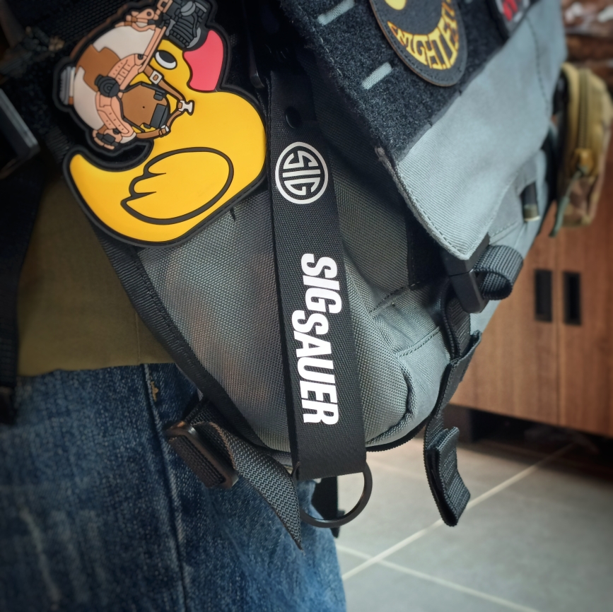 Siegsauer night light HK MP5 multifunction key buckle backpack accessories hanging decoration EDC-Taobao