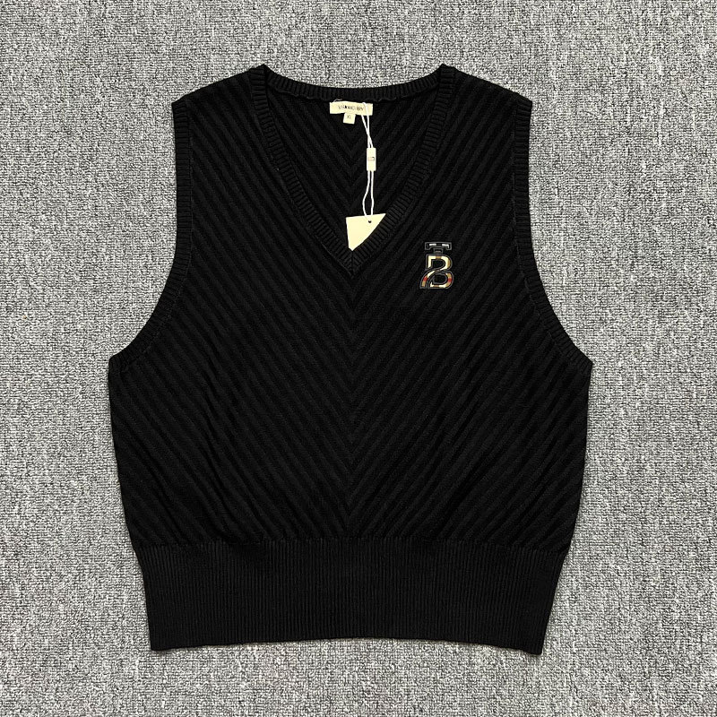 2025 British Style Spring and Autumn Women's V-Neck Slim-Fit Knitted Vest Pullover Base Layer Nanyou European Style Sleeveless Vest