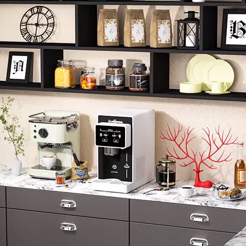 Iceswan's New Fully Automatic Intelligent Countertop Ice-Making Machine, Designed for Office Use, Is a Small Ice Cube Maker