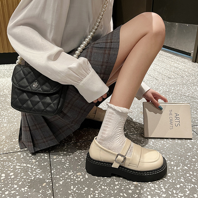 taobao agent White demi-season Japanese footwear platform English style, British style, 2023, trend of season