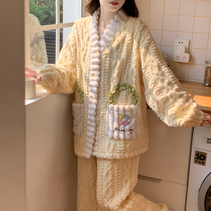 Pajamas for Women, Autumn and Winter Princess Style Suit, Sweet Coral Velvet, Thickeneded, Spring & Fall, Can Be Worn Outside, Student Flannel Home Clothes Pajamas for Women, Autumn and Winter Princess Style Suit, Sweet Coral Velvet, Thickeneded, Spring & Fall, Can Be Worn Outside, Student Flannel Home Clothes