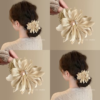 温柔安妮~精致白花珍珠发圈大朵花瓣设计出街氛围感发绳旅行发卡