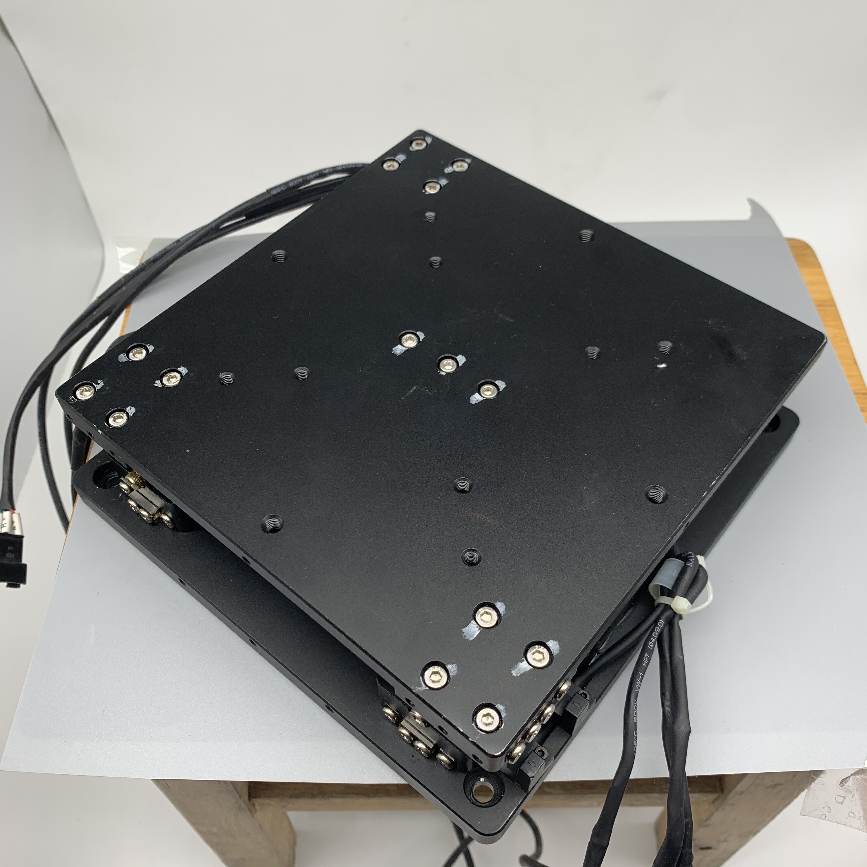 UVW automatic alignment platform Electric three-dimensional translation platform Visual adjustment platform High-precision workbench clearance