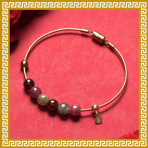 McLing-Ling Jiqing Hall with a bit of red-to-be-Xi-Xi