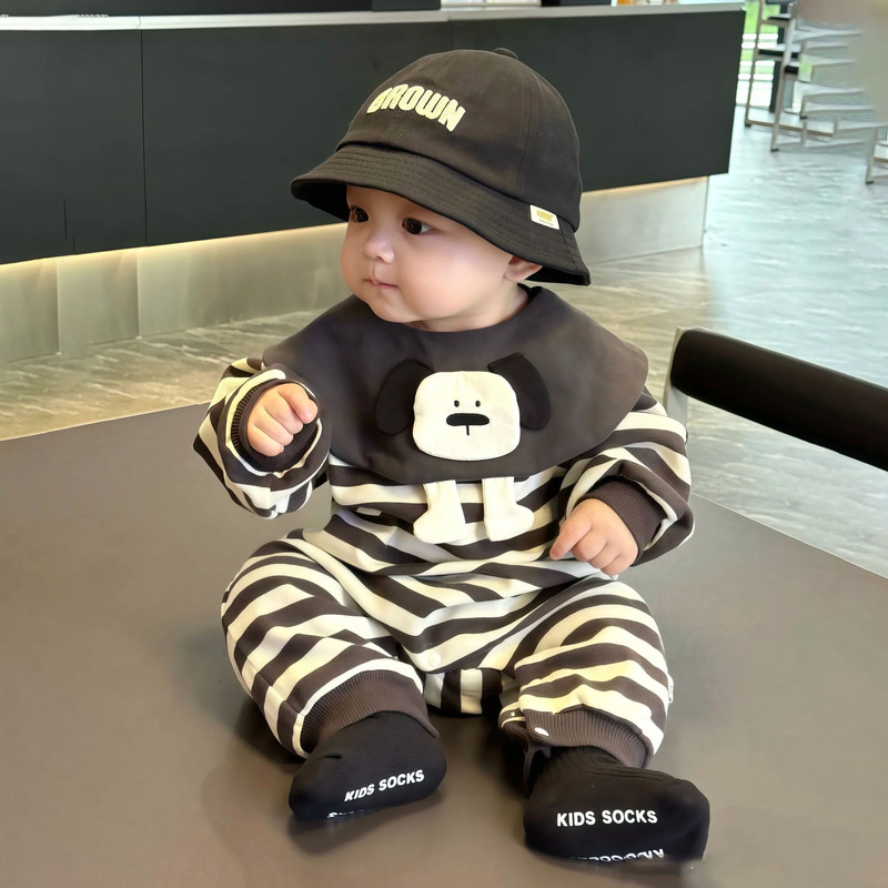 Baby Spring Outfit for Going Out, Cute and Adorable, 3-Month-Old Full-Month Baby Striped Romper Jumpsuit, Early Spring with Added Fleece, Size 6