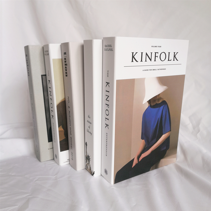 Simulation fake book props ins wind Nordic style bed and breakfast model tenant hall Home accessories Magazine style photo ornaments