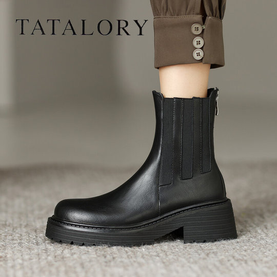 TATALORY联名女鞋2024秋冬圆头中跟复古时尚烟筒短靴厚底马丁靴