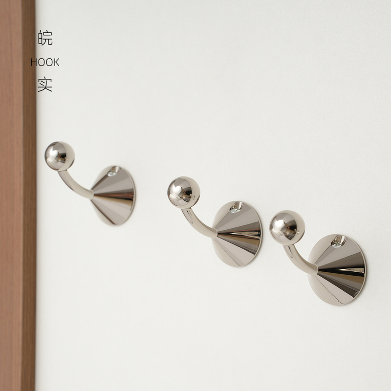 Medieval-Style Light French Retro Brass Coat Hook for Entryway, Bedroom, Cloakroom, Wall, Behind Door, Simple Punch-Free Hook