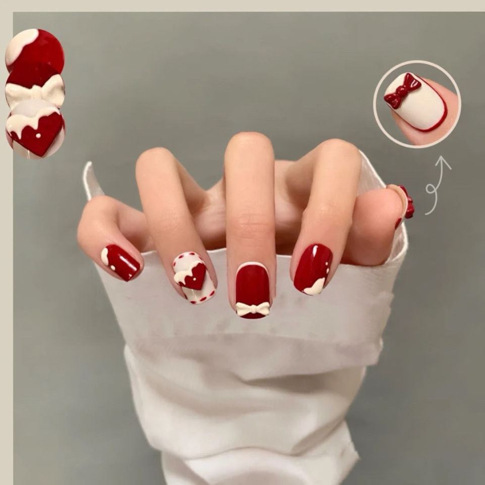 Christmas meme A finished product can be repeatedly worn in the New Year's Bundesliga with a sweet and cute butterfly knot and a sweet nail sticker.