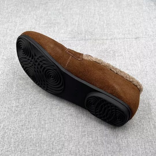 Genuine fur shoes for women, slip-on beanie shoes, autumn and winter 2025 new warm lambswool flat-soled beanie shoes