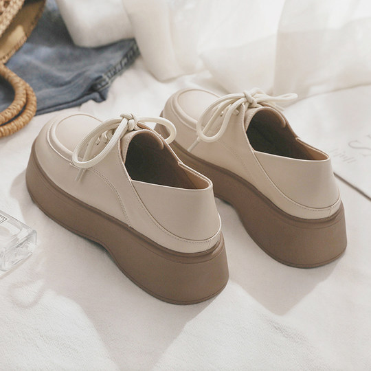 White small leather shoes for women in autumn and winter 2025 new British style thick-soled loafers Oxford large toe lace-up single shoes