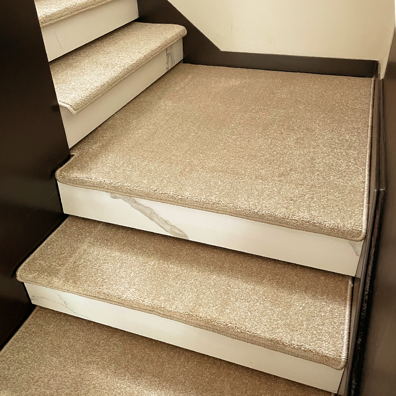 Thickened solid color stair step mat glue-free self-adhesive stair carpet non-slip home full-covered solid wood stair mat customization