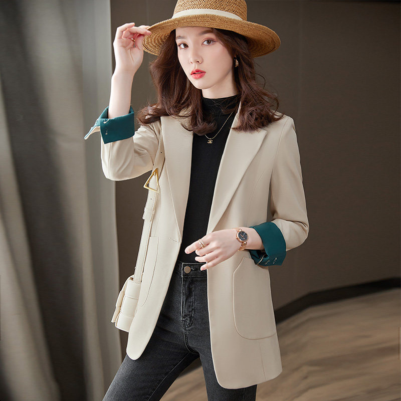 Apricot suit jacket women loose 2022 spring and autumn high-end design sense niche temperament casual suit top
