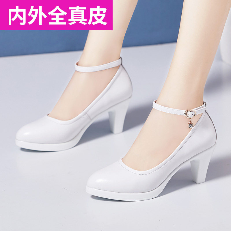 White soft cowhide cheongsam model catwalk high heels middle-heeled thick-heeled middle-aged and elderly large size 40-43 size women's shoes