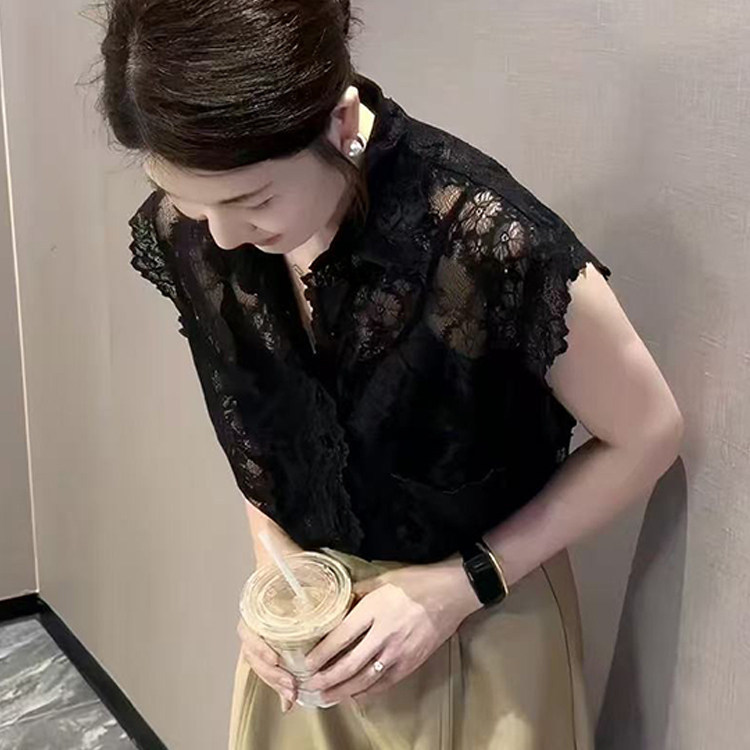 Old Money Style Lace Patchwork Hollow-Out Short-Sleeve Shirt for Women, 2026 Summer New High-End Fashionable and Beautiful Top