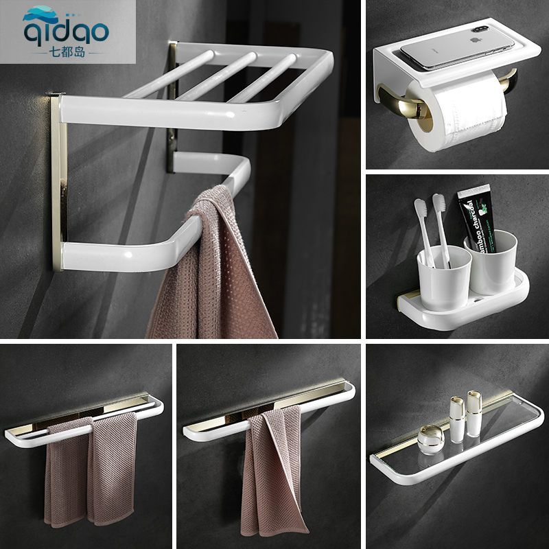 Nordic Full Copper Towel Rack Makeup Room Bath Towel Rack Platinum Shelve Shelf Pendant Free of perforated hardware