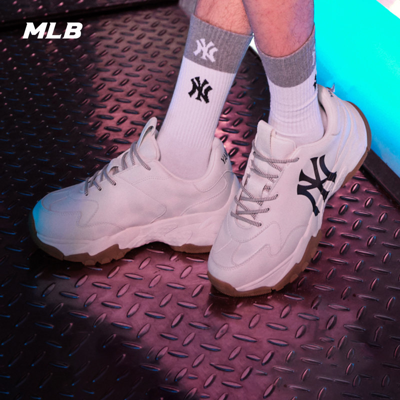 MLB官方情侣小白鞋,增高厚底如何穿出时尚感?👟-老爹鞋-淘宝好物网