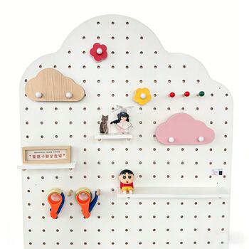 Entrance door key storage rack solid wood hole board storage rack shape wall can enter the full size of the entrance