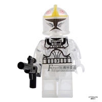 Светло-желтый