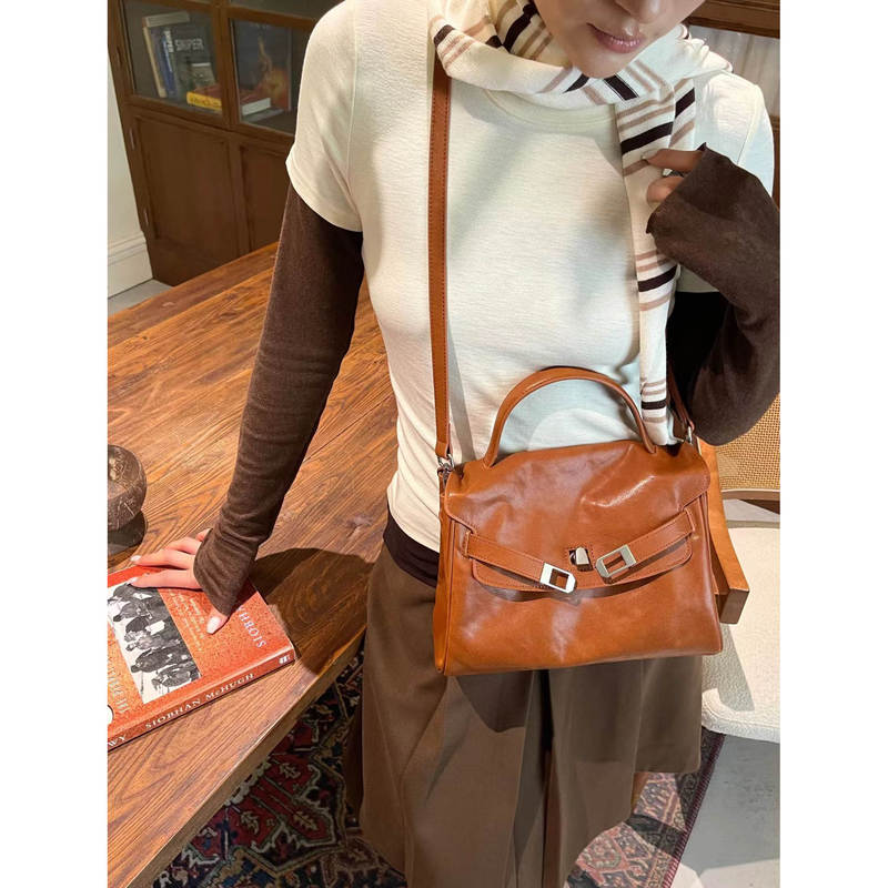 Kelly Bag for Women 2026 New Vintage Top-Grain Vegetable-Tanned Leather Fashionable Handbag Shoulder Crossbody Commuter Underarm Bag