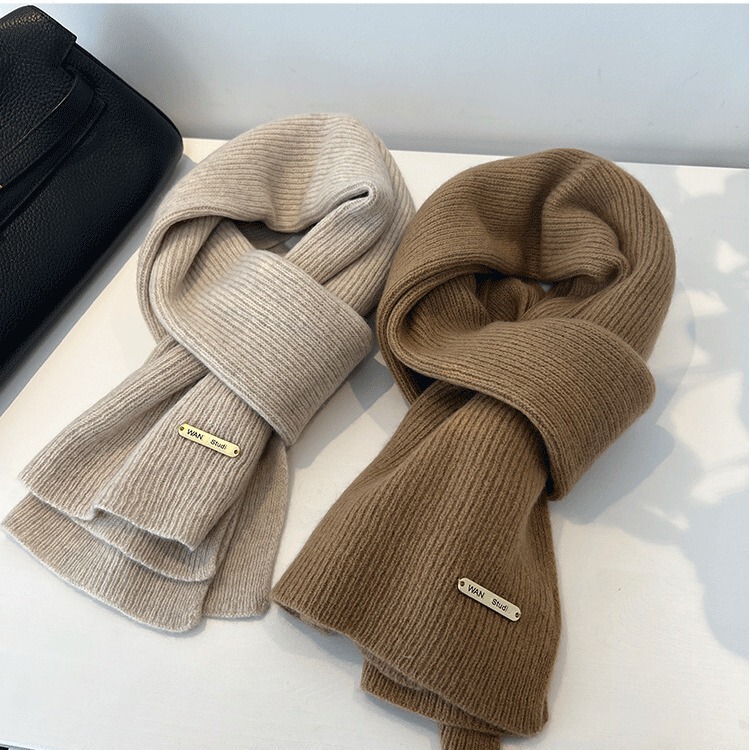 Autumn and Winter 2026 New Solid Color Knitted Wool Scarf for Women, High-End, Warm, Atmospheric Scarf, Versatile Scarf