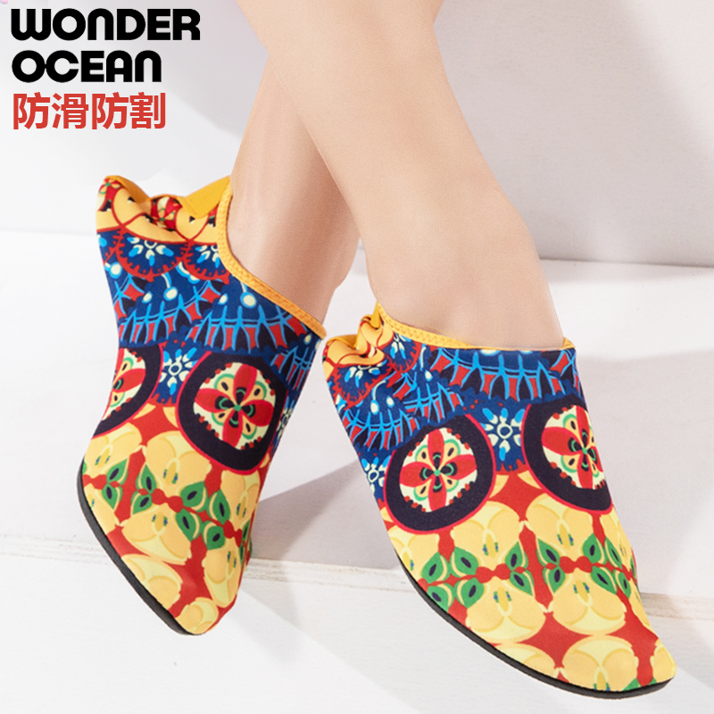 Innovative beach socks shoes Bali Thai sea fashion swimming speed dry snorkeling shoes anti-slip soft soles