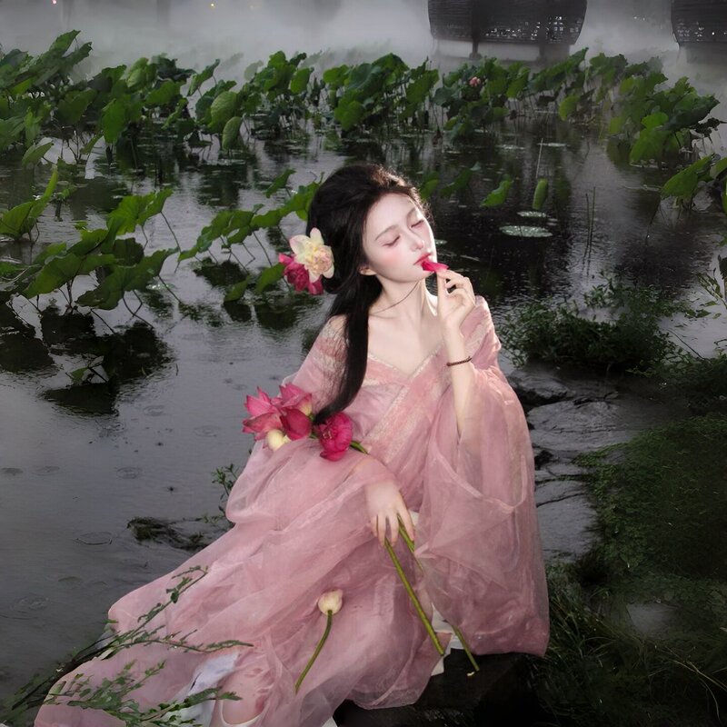 Spring and Summer New Style [Pink Lotus] Pink Hanfu Warring States Robe with Straight Hem, Large Volume Set, Ancient Style, Slimming Effect, Ethereal and Graceful