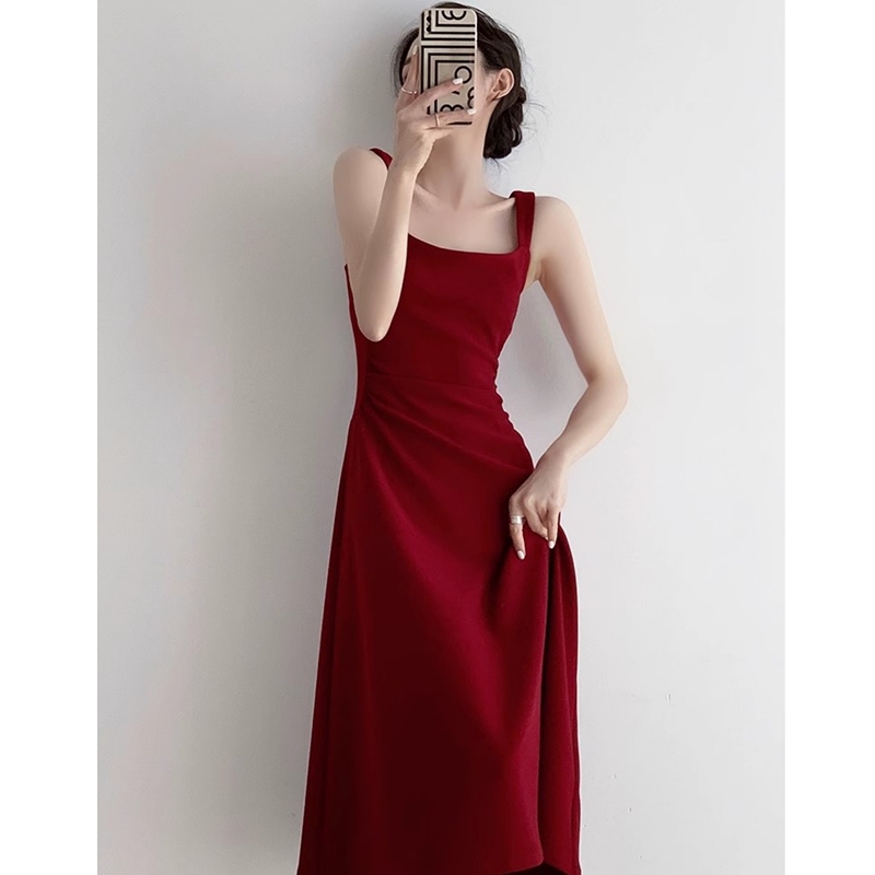 Hong Kong Style Retro Red Square-Neck Suspender Dress, Elegant Waist-Cinching Birthday Party Toast Dress, Engagement A-Line Dress