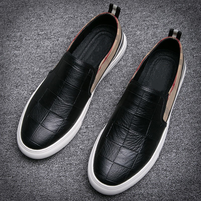 Men's shoes Summer breathable 2022 new board shoes Korean version trendy men casual leather shoes with a foot pedal Lefoshoe