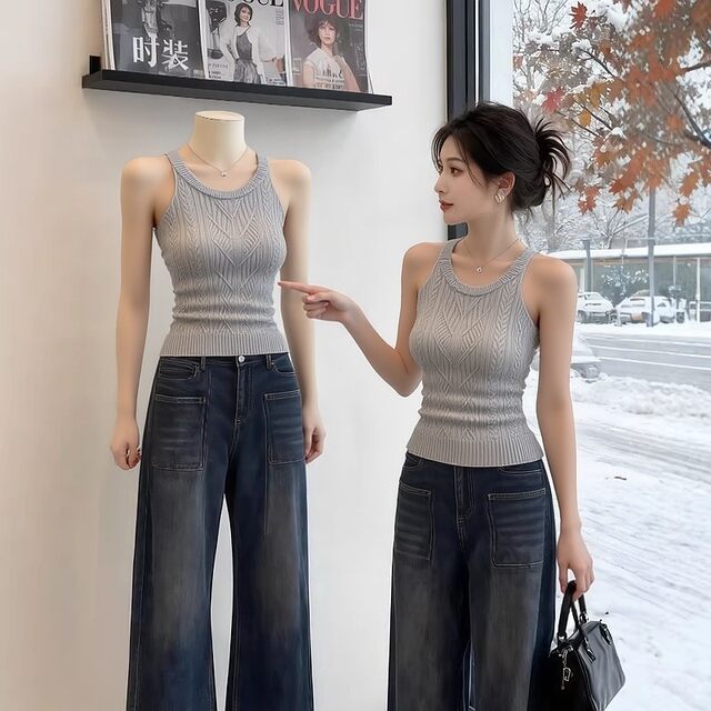 Minimalist Style Blue Knitted Halter Neck Tank Top for Women, New Spring Slim Fit Short Sleeveless Base Shirt