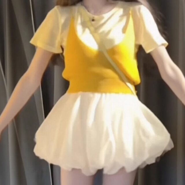 Korean Sweet Girl Outfit Set for Women, Summer Slim-Fit Short-Sleeved Top, Layered Camisole, Floral Puff Skirt Three-Piece Set