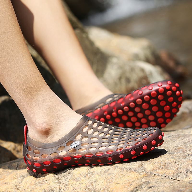 12058 Red & A Yard BiggerQuick drying Wading shoes male Upstream shoes light Men's and women's shoes ventilation non-slip outdoors Amphibious shoes Beach shoes male