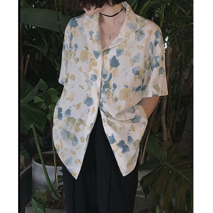2022 new summer sunscreen blouses 100 hitch Temperament Short Sleeve Design Sensation Little Crowdwoman Shirt Trendy Retro Shirt