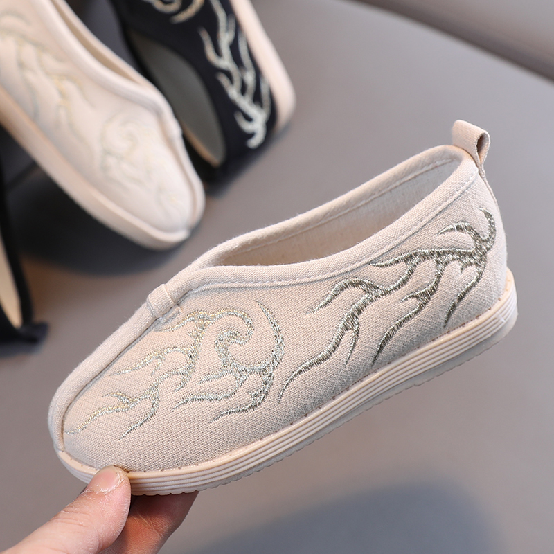 Boy Han clothes Chinese wind shoes Spring and autumn ancient wind embroidered sailor cloth shoes Children old Beijing cotton cloth shoes ancient clothing shoes