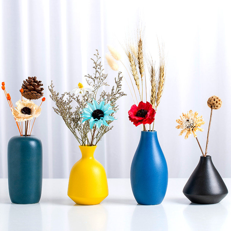 Nordic Creative Little Ceramic Light Vase Garlet Dry Flower Decoration Living Room TV Cabinet