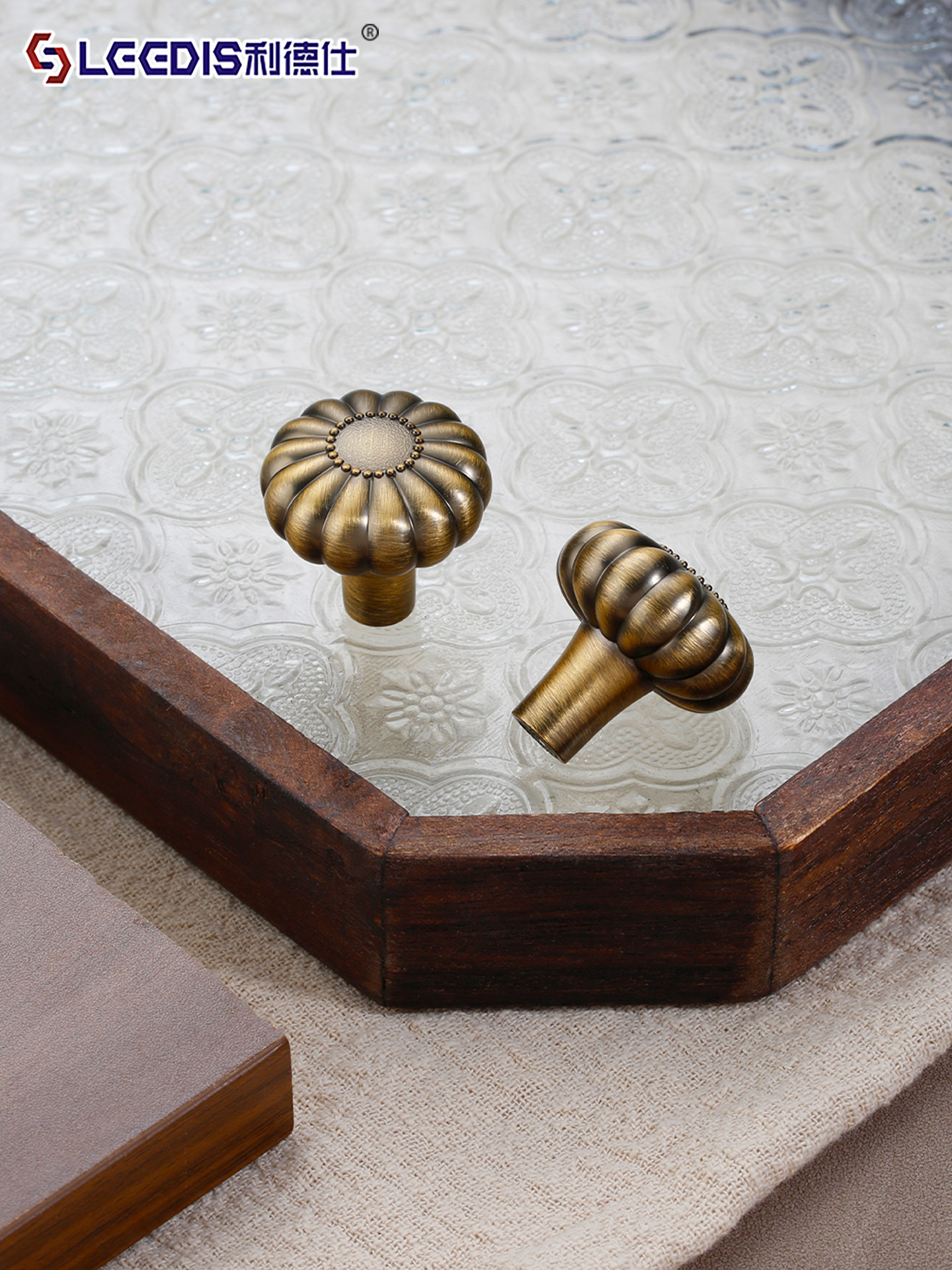 Light Luxury Bronze-Colored American-Style Cabinet and Shoe Cabinet Door Handle, Antique-Style French Wardrobe Drawer Retro Small Handle, Single Hole