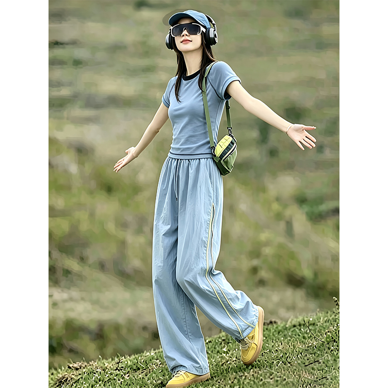 Blue Casual Sports Suit for Women, New Summer Style, Stylish and Age-Reducing, Short-Sleeved Loose Trousers, Hiking Clothes, Two-Piece Set