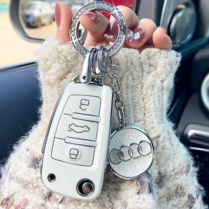 Audi Q2L key case Q3 buckle A3 Q7 A6L A4L Q5L A1 a8 q8 TT folding old shell bag female