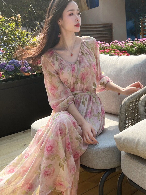 Spring Pink Floral Dress with a High-End Feel, Suitable for Seaside Vacations, Tea Breaks, French-Style Waist-Cinching Chiffon Fairy Dress
