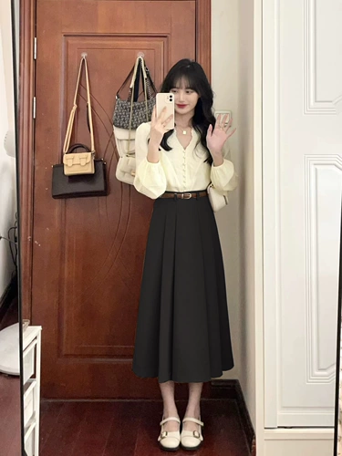 Летний пиджак классического кроя, летняя юбка в складку, французский стиль, коллекция 2023, изысканный стиль