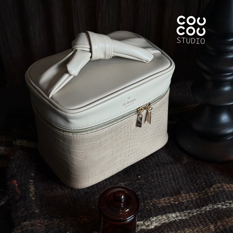 Luxury Model! Cpb Skin Key Large-Capacity Double-Sided Waterproof Cosmetic Bag for Toiletries and Travel Storage