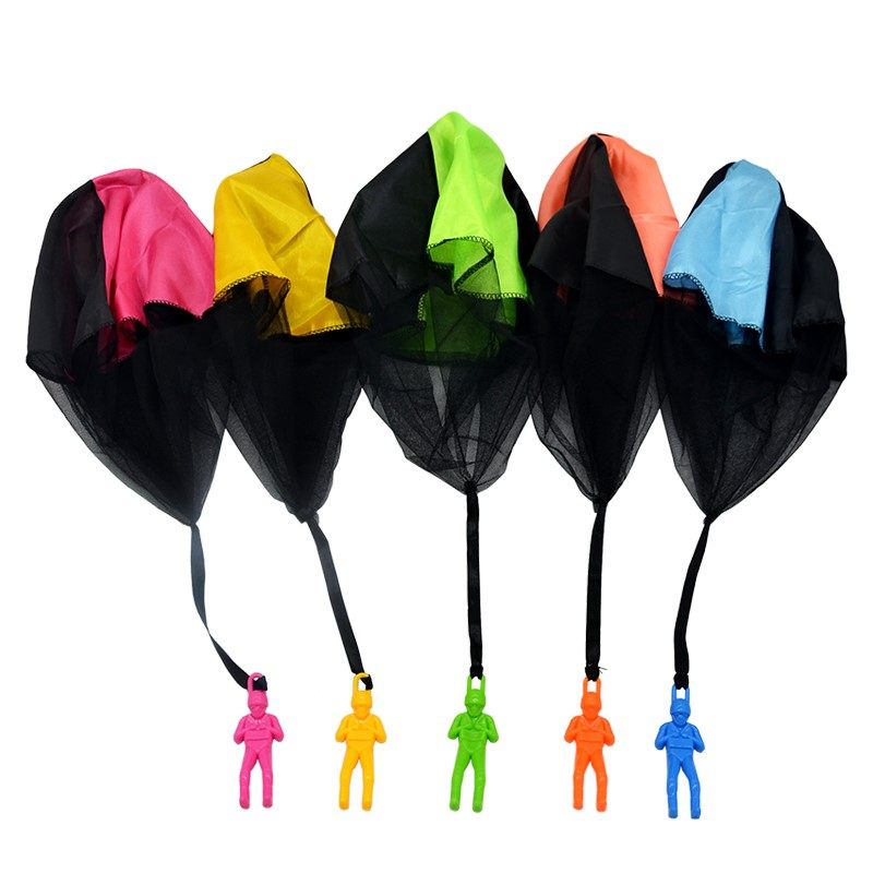 Children's hand-throwing parachute small toys kindergarten teaching aids eating chicken airdrop villain outdoor park parent-child games