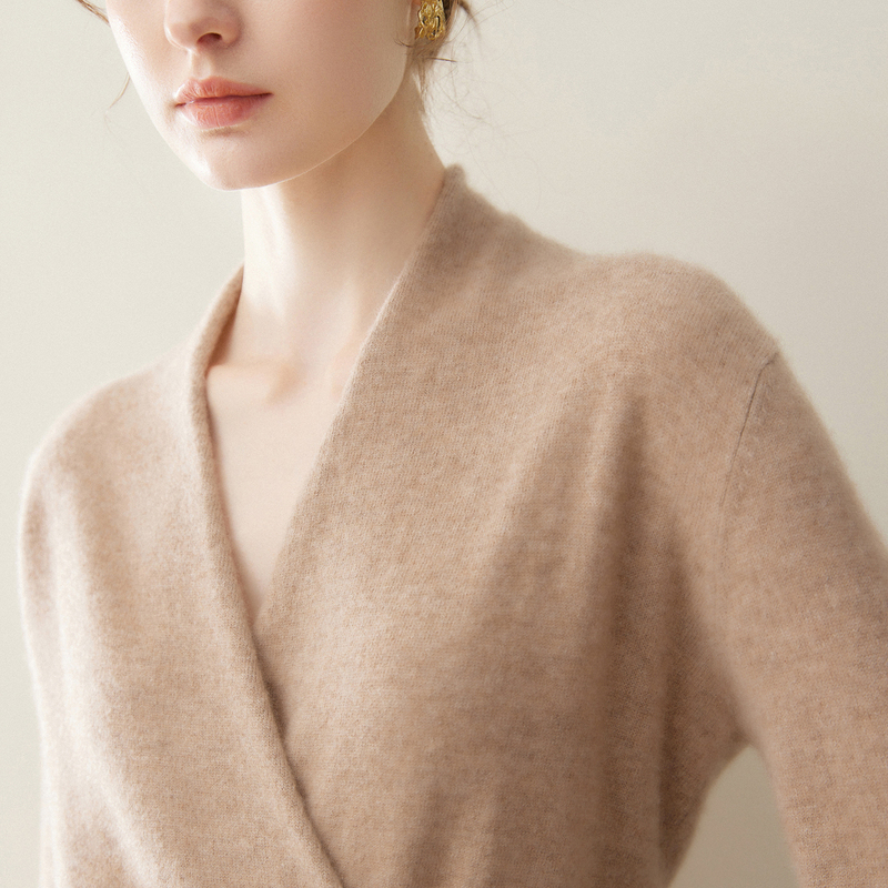 2026 Autumn and Winter New Style 100% Pure Cashmere Sweater Women's Kimono Cross V-Neck Knitted Loose Slimming Top 2026 Autumn and Winter New Style 100% Pure Cashmere Sweater Women's Kimono Cross V-Neck Knitted Loose Slimming Top