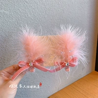 Розовые, перья будут иметь разные размеры