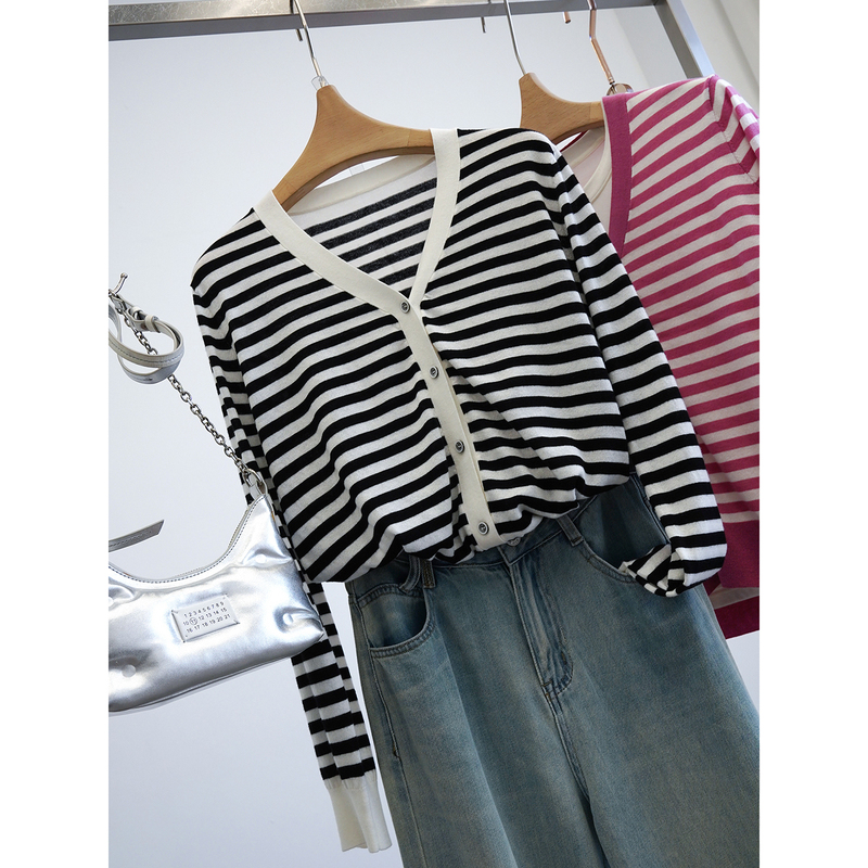 In Stock, Farewell to 70% off! Striped, Flawless Quality! Age-Reducing, Color-Blocked Striped Wool Knit Cardigan for Women《Ezpy140》 In Stock, Farewell to 70% off! Striped, Flawless Quality! Age-Reducing, Color-Blocked Striped Wool Knit Cardigan for Women《Ezpy140》